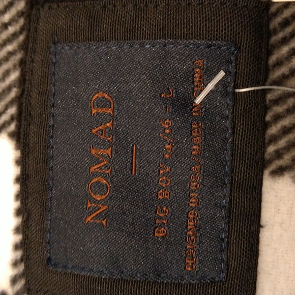 Nomad brand boys flannel - Picture 2 of 6